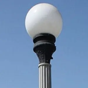 A KG Capricorn Globe atop a Fluted Tapered pole.