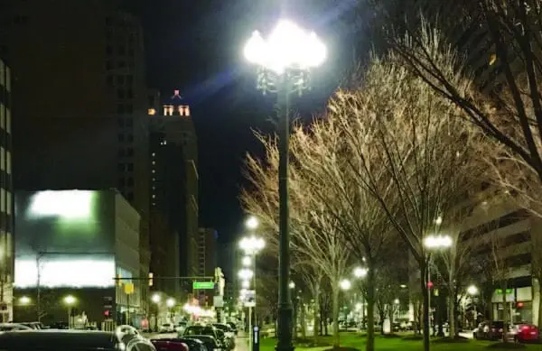 With the high-pressure sodium (HS) fixtures beginning to age, the city of Detroit's Public Lighting Authority partnered with King Luminaire to supply 4,900 decorative LED fixtures, resulting in reduced energy and saving cost and improved street lighting.