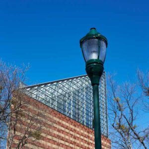 With the streetlights of Chattanooga beginning to fail, the City of Chattanooga and its Electric Power Board teamed up with King Luminaire, resulting in a total of 1,800 K124 Paragon and K118 Washington fixtures being installed, reducing maintenance costs, and eliminating the threat of the streetscapes going dark.